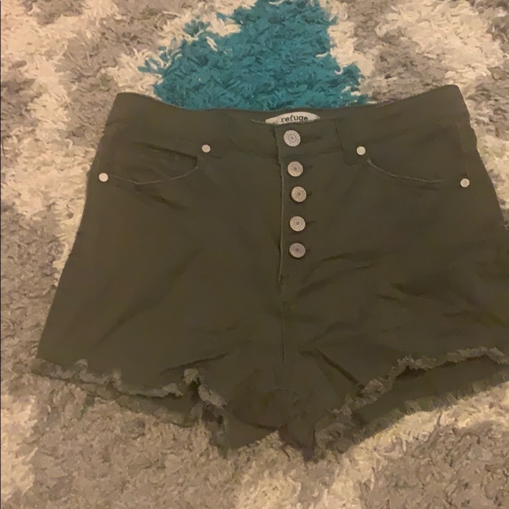 Ladies short shorts